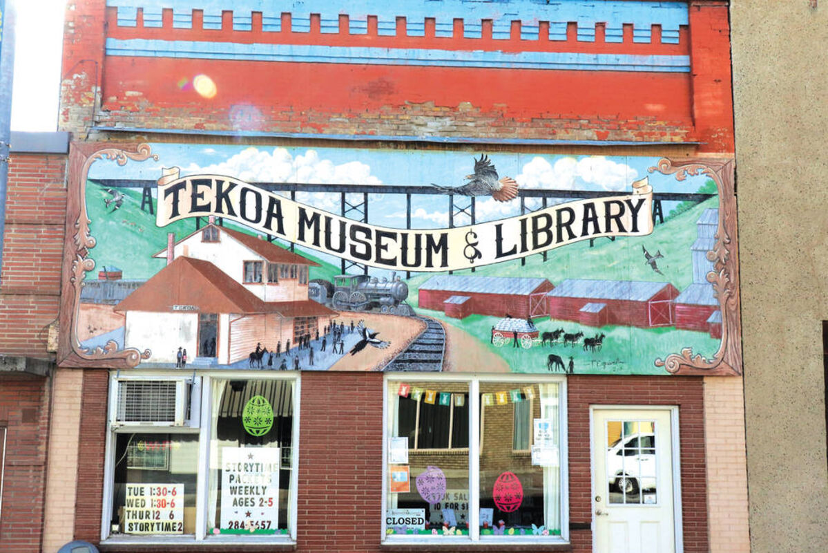 The%20library%20in%20Tekoa%20shares%20space%20with%20the%20museum%20on%20Crosby%20St%2E